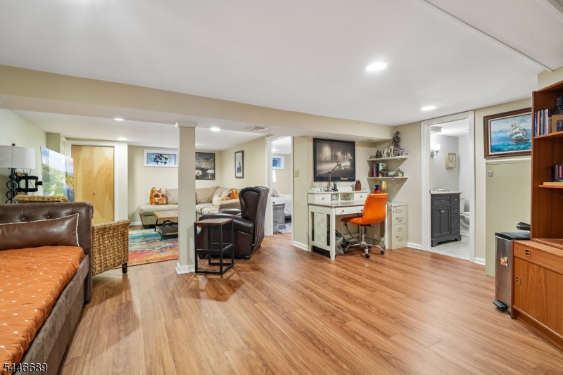 5 Pletcher Pl Property Photo 22
