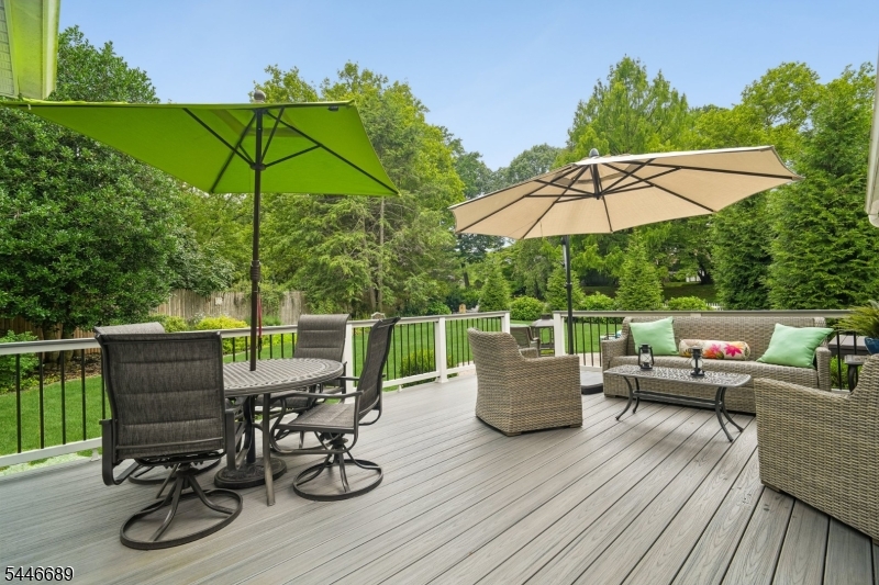 5 Pletcher Pl Property Photo 26