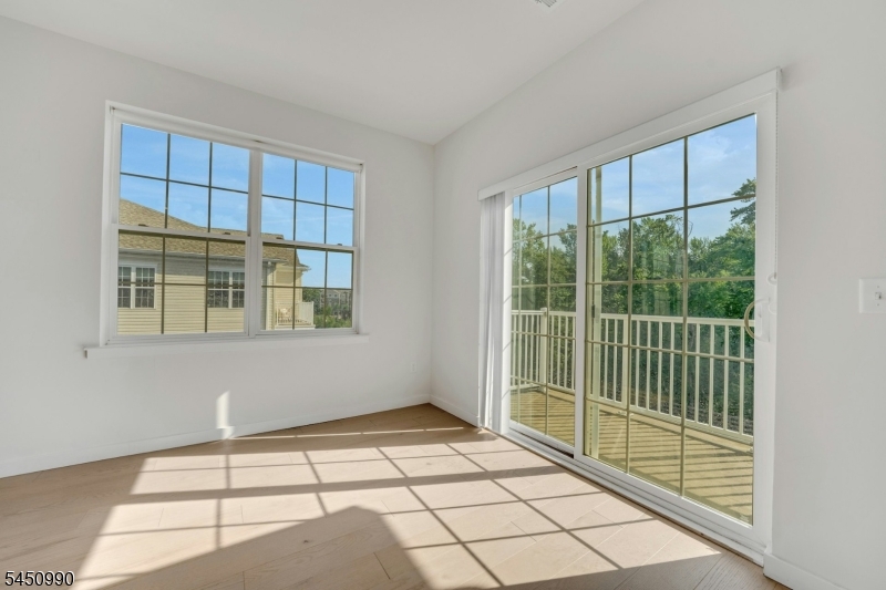 644 Lorhan Dr 644 Property Photo 10