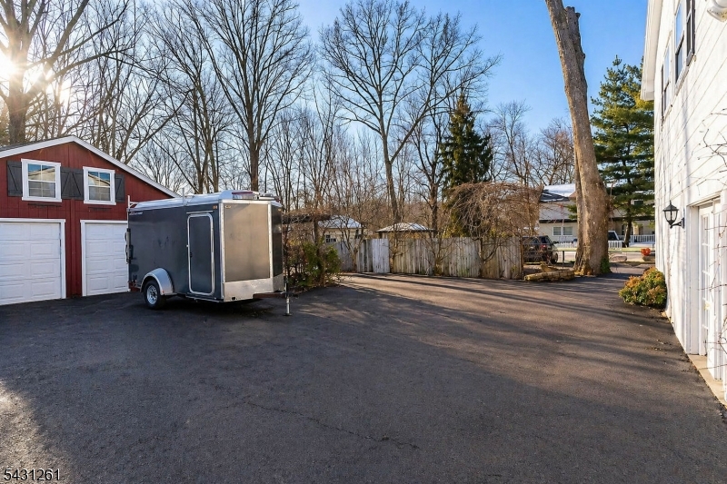 14 Green St Property Photo 5