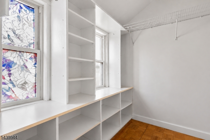 374 Boyden Ave Property Photo 28
