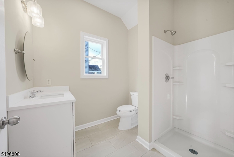 532 Ringwood Ave Property Photo 10