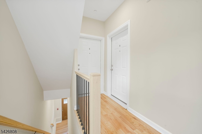 532 Ringwood Ave Property Photo 14