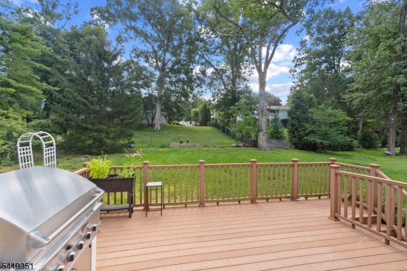 260 Saint Cloud Ave Property Photo 13