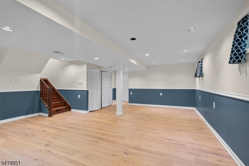 260 Saint Cloud Ave Property Photo 31