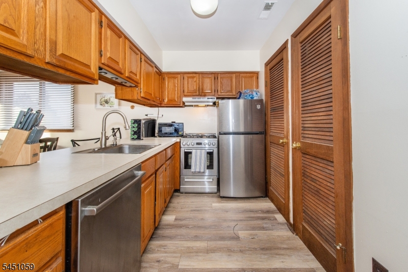 1 Deer Valley Ln Unit 2 Property Photo 9