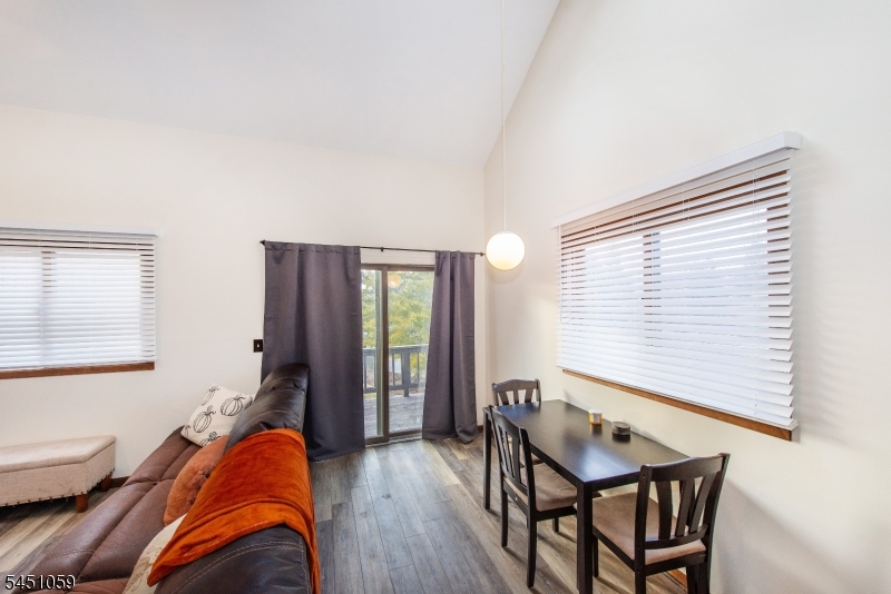 1 Deer Valley Ln Unit 2 Property Photo 14