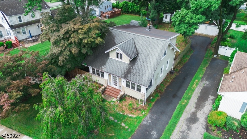 322 Romain Ave Property Photo 17