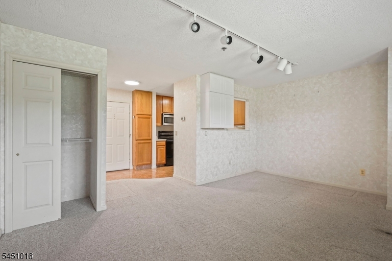 89 Park Edge 3f Property Photo 7
