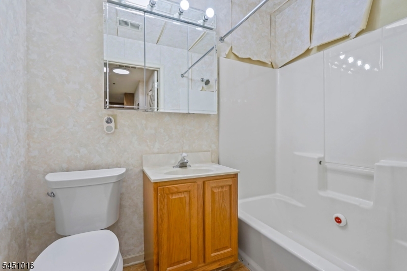 89 Park Edge 3f Property Photo 9