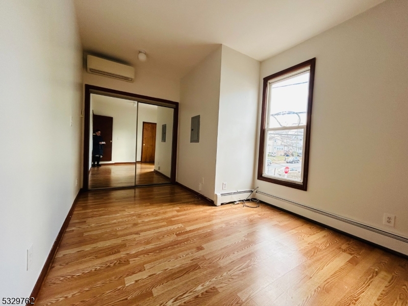 242 Brook Ave Property Photo 7