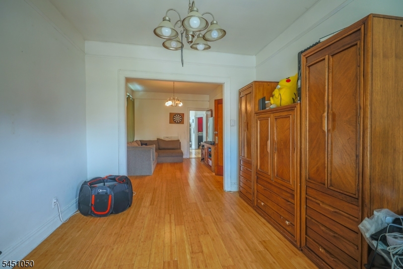 266 Columbia Ave Property Photo 3