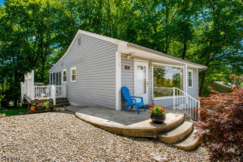 23 ALGONQUIN AVENUE Property Photo 1