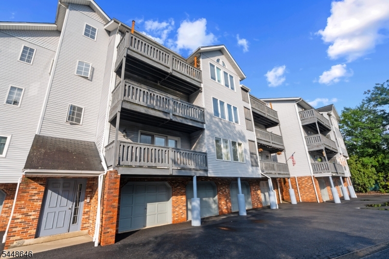900 Van Houten Ave A2 Property Photo 23