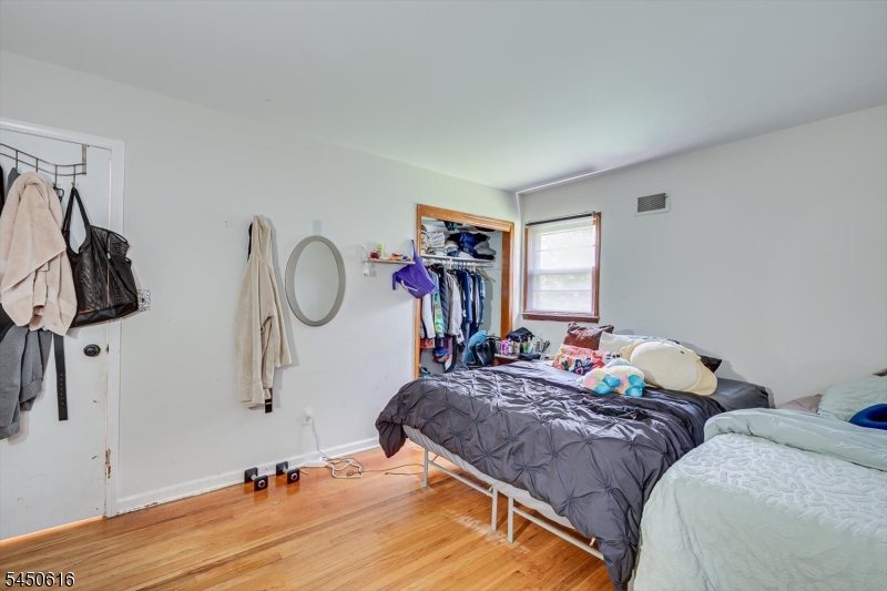 183 Laurel Ave Property Photo 17