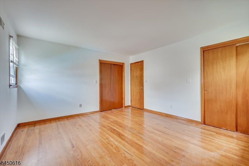 183 Laurel Ave Property Photo 32