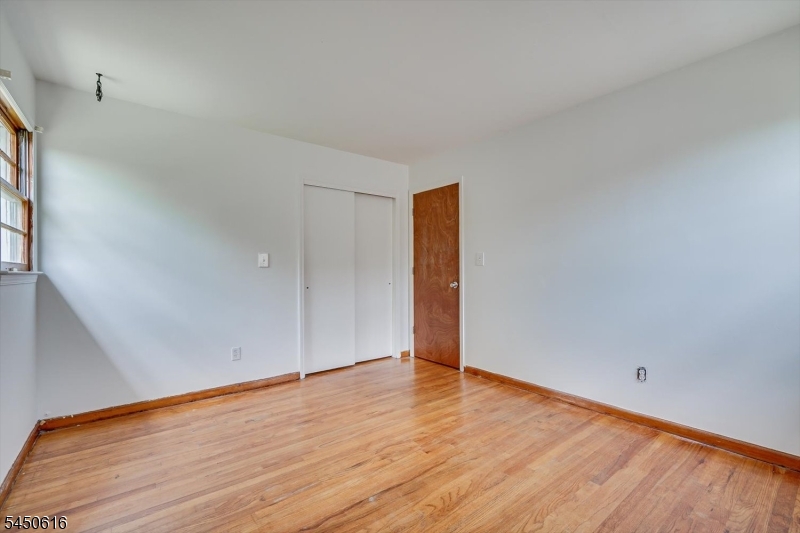 183 Laurel Ave Property Photo 34
