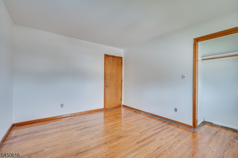 183 Laurel Ave Property Photo 36