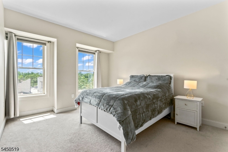 48 S Park St 502 Property Photo 20