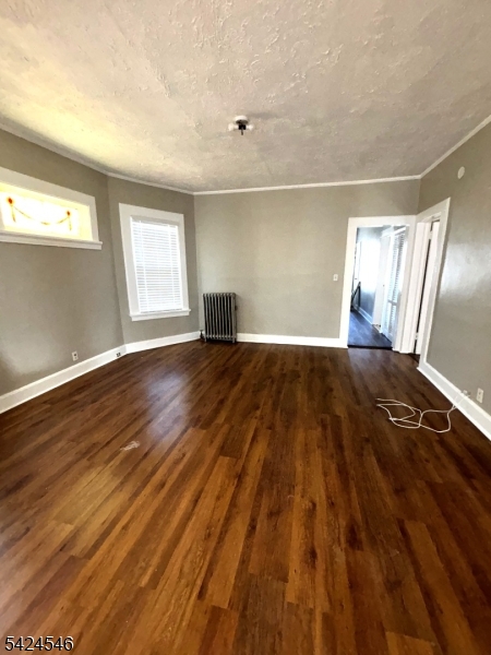 203 Lawrence St Property Photo 4