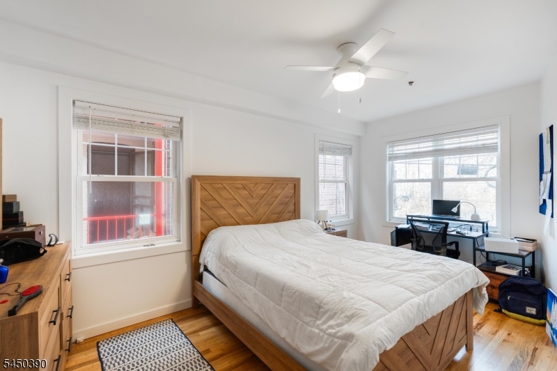 383 Broad St 2 Property Photo 4