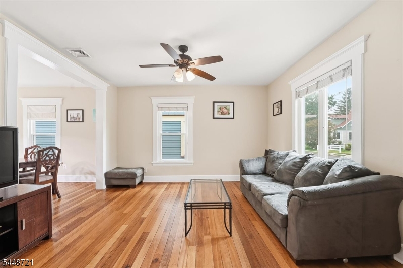 9 S Middaugh St Property Photo 13