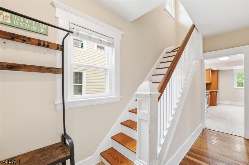 9 S Middaugh St Property Photo 16