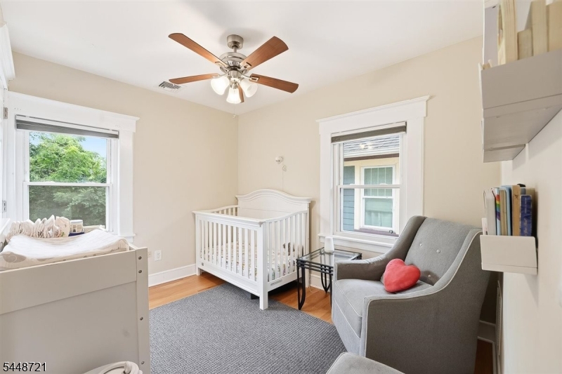 9 S Middaugh St Property Photo 20