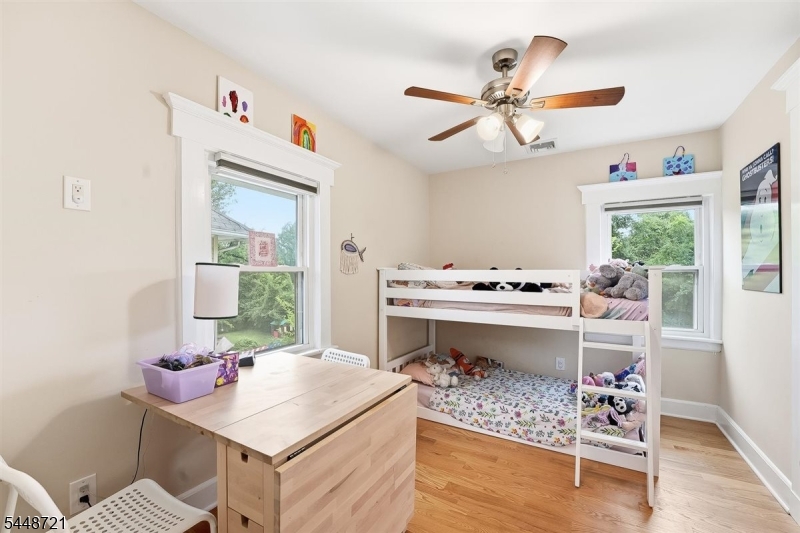 9 S Middaugh St Property Photo 22