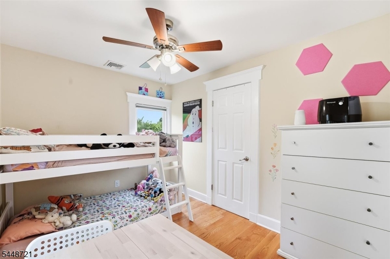 9 S Middaugh St Property Photo 23