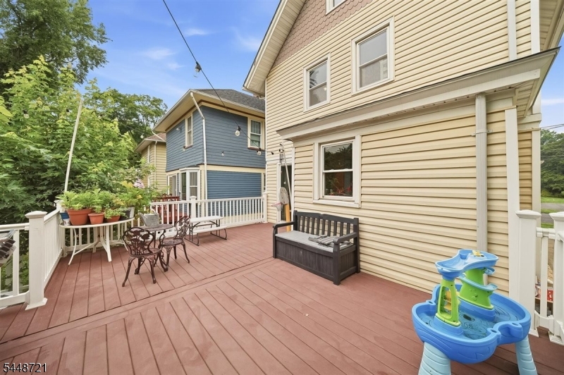 9 S Middaugh St Property Photo 30