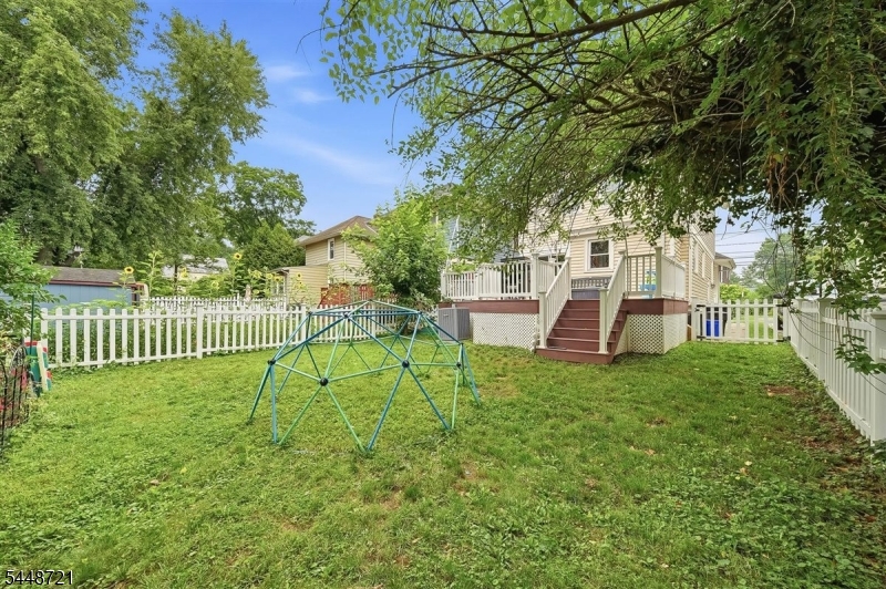 9 S Middaugh St Property Photo 32