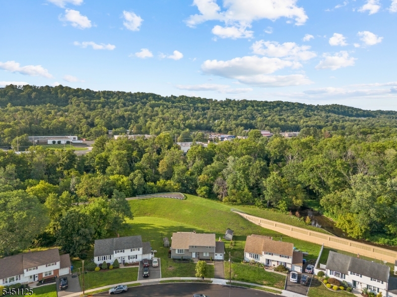 21 Starlit Dr Property Photo 5