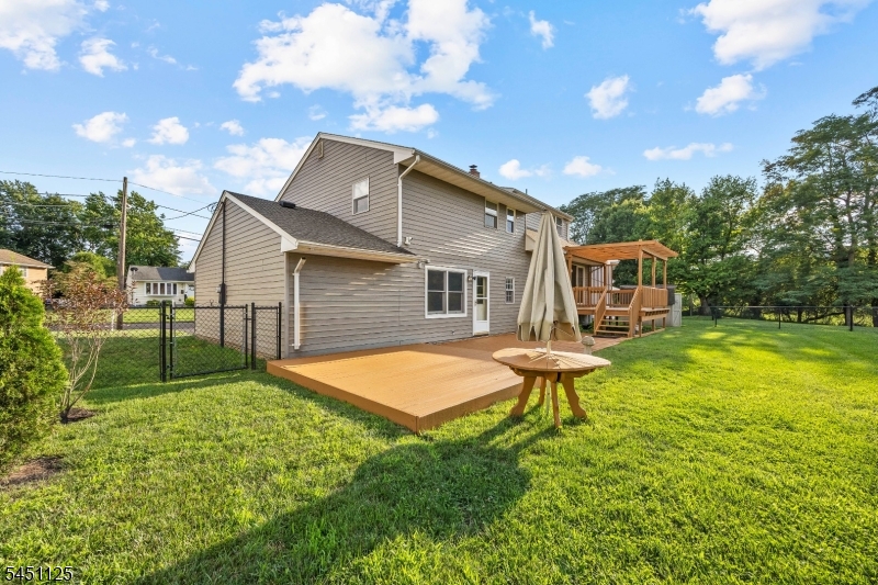 21 Starlit Dr Property Photo 8