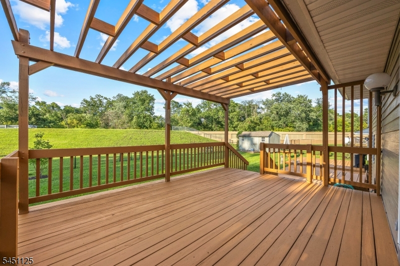 21 Starlit Dr Property Photo 9