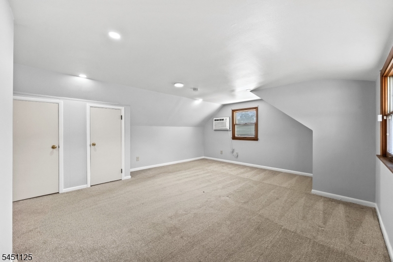 21 Starlit Dr Property Photo 10