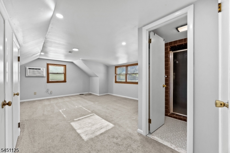 21 Starlit Dr Property Photo 12