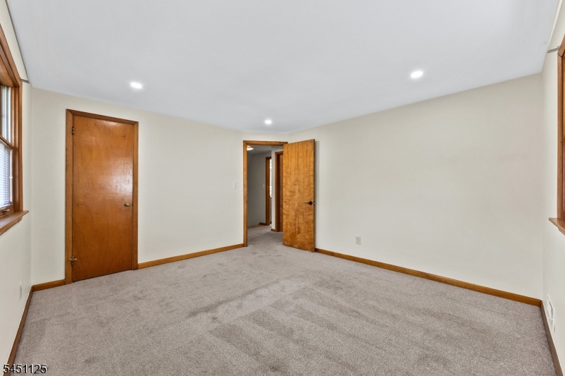 21 Starlit Dr Property Photo 14