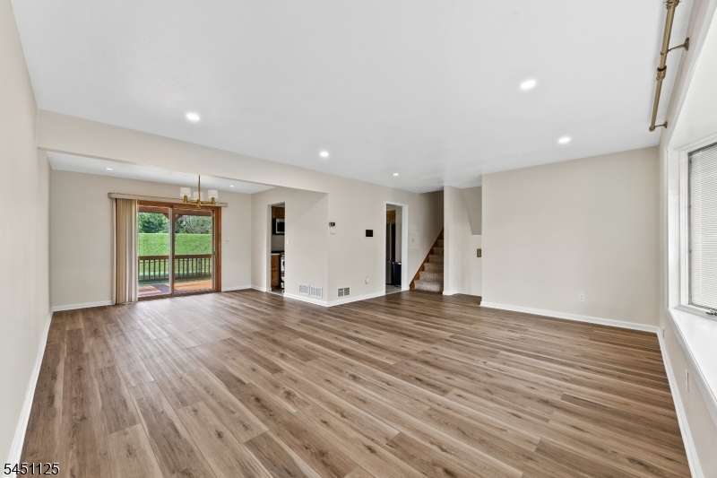 21 Starlit Dr Property Photo 28