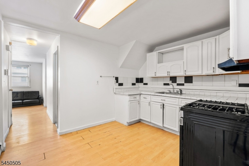 352 Totowa Ave Property Photo 1