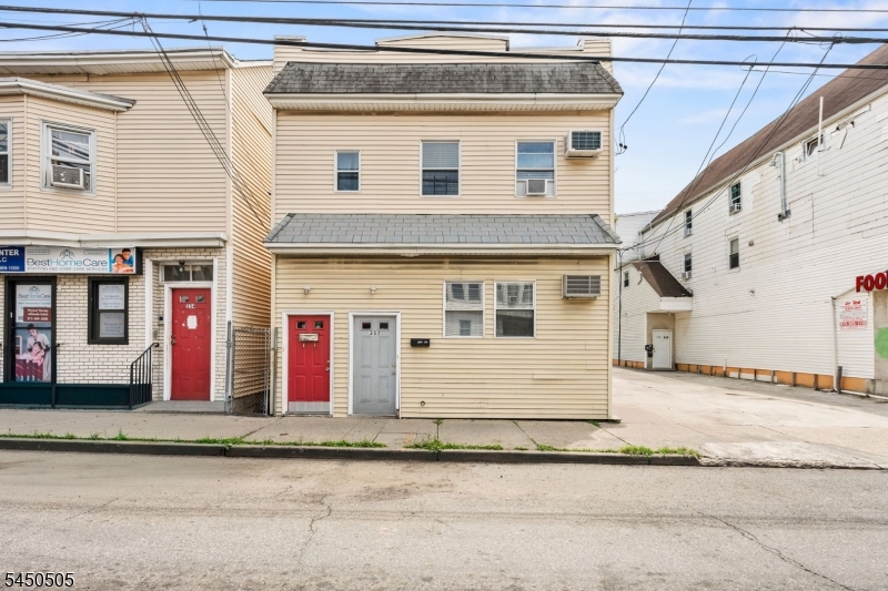 352 Totowa Ave Property Photo 2