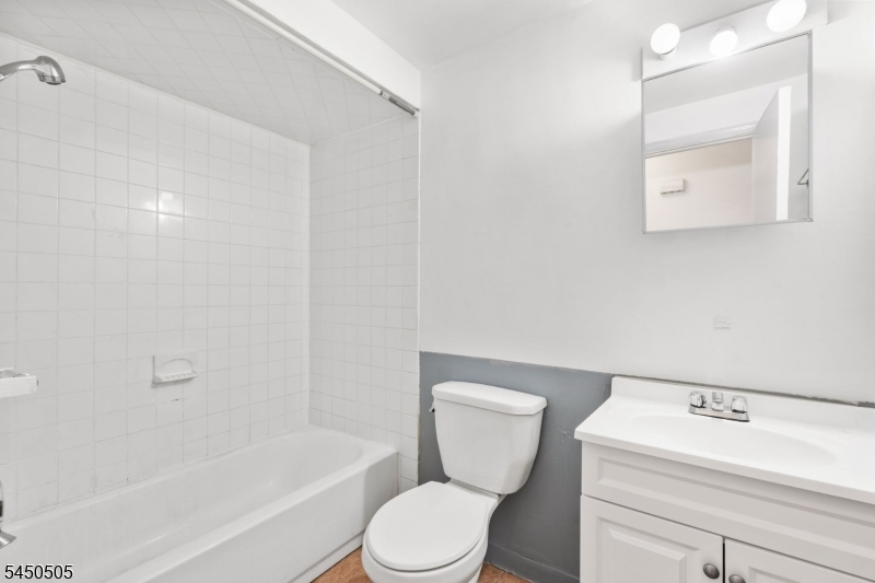 352 Totowa Ave Property Photo 7
