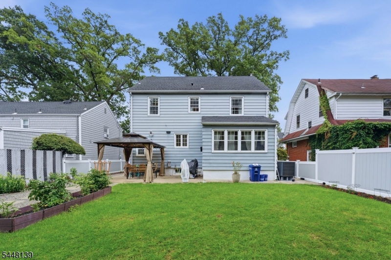 102 Mortimer Ave Property Photo 39