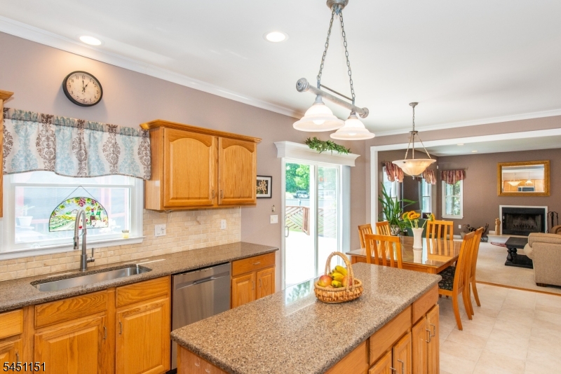 2 Kingston Ct Property Photo 11