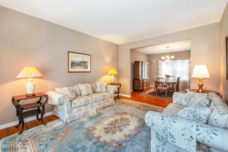 2 Kingston Ct Property Photo 22