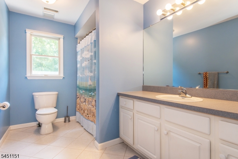 2 Kingston Ct Property Photo 35