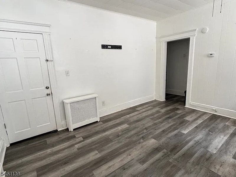 430 Washington Ave Property Photo 4