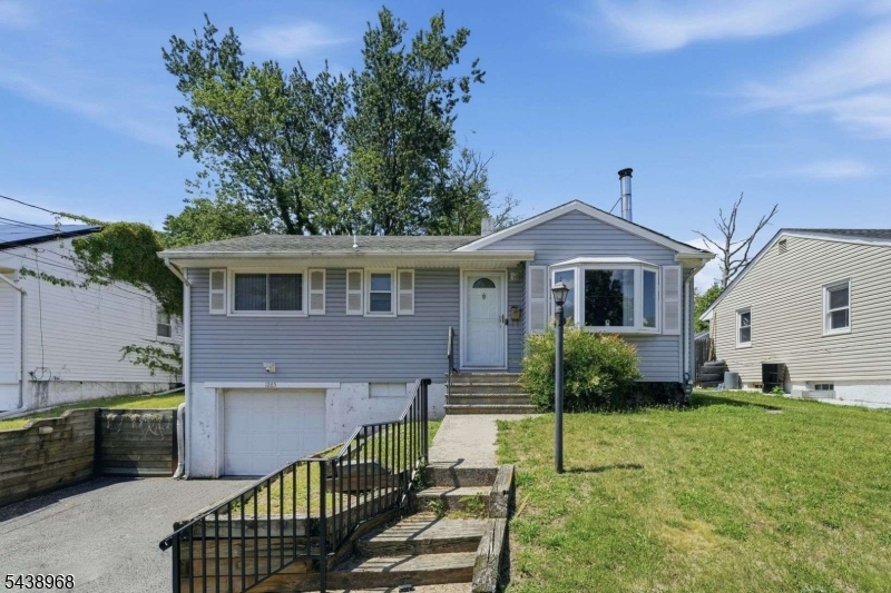 1265 North Ave Property Photo 1