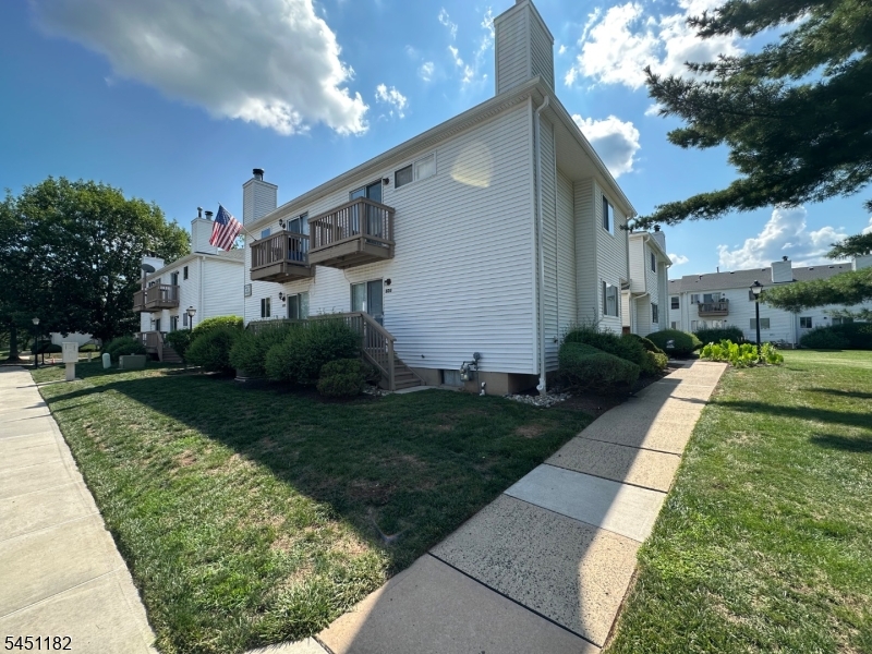 604 Wheatfield Ct. Property Photo 1