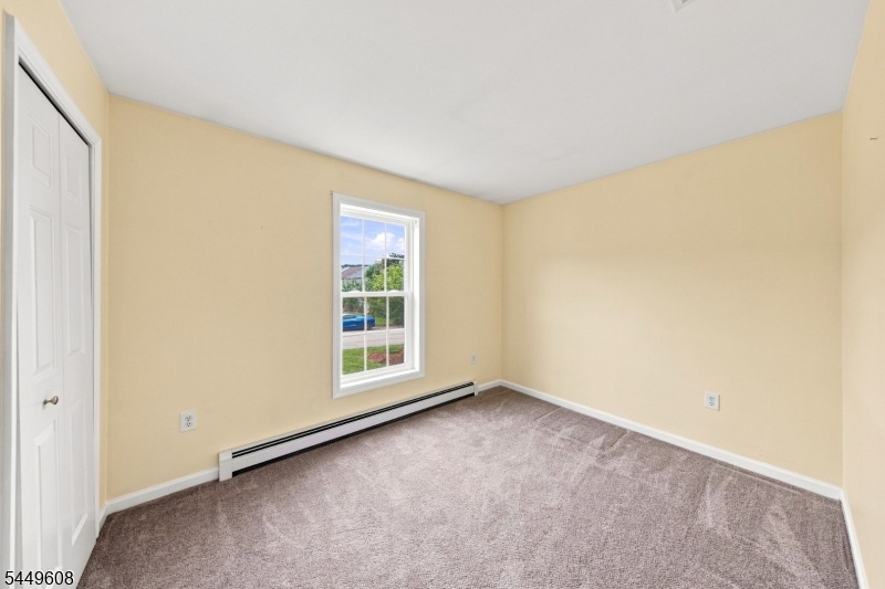 10 Lakeview Ter Property Photo 21